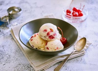 آموزش بستنی آلبالویی با ثعلب و بدون ثعلب آموزش بستنی آلبالویی با ثعلب و بدون ثعلب